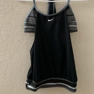 Nike Tanktop With Built in Bra